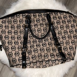 Michael Kors Bedford M